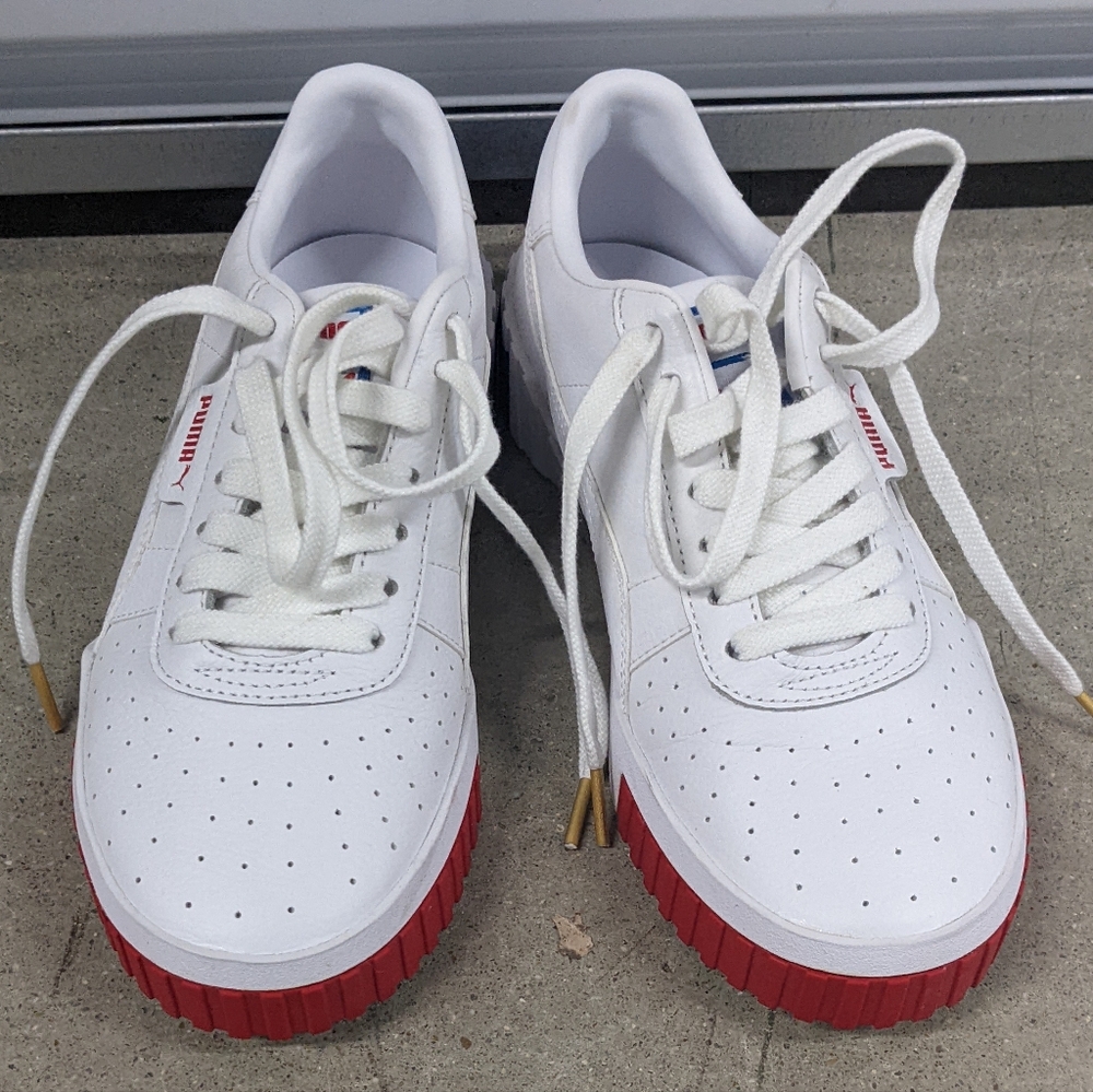 Puma Women's White and Red/Blue Carina Sneakers